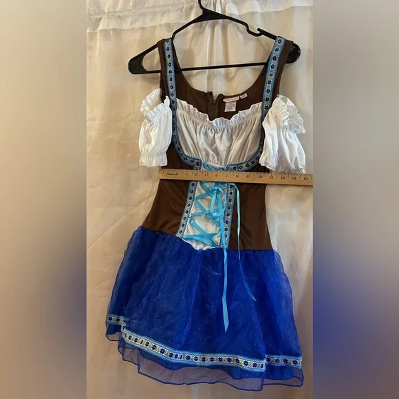 Dream girl Heidi Hottie Beer Girl Costume SM . - Picture 6 of 9